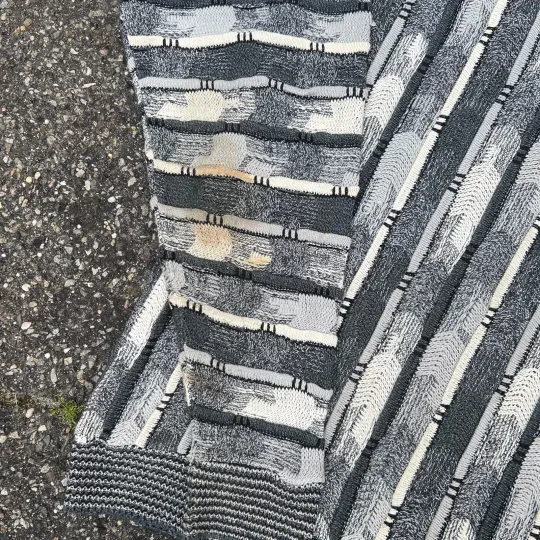 Vintage 3d knit white gray crewneck sweater sweatshirt