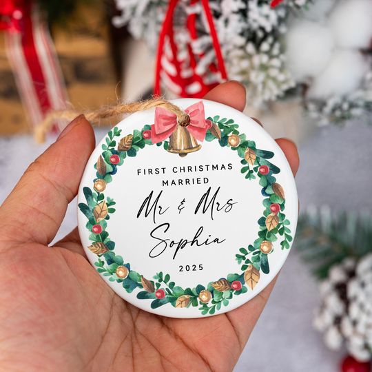 Personalized Married Ornament Gift, Ornament for Couples with Gift Box