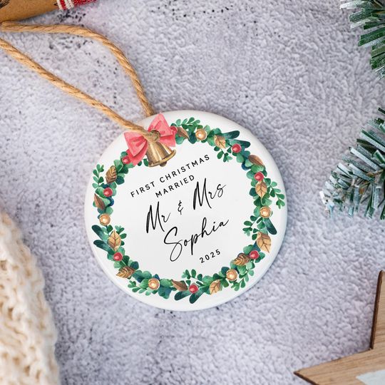 Personalized Married Ornament Gift, Ornament for Couples with Gift Box