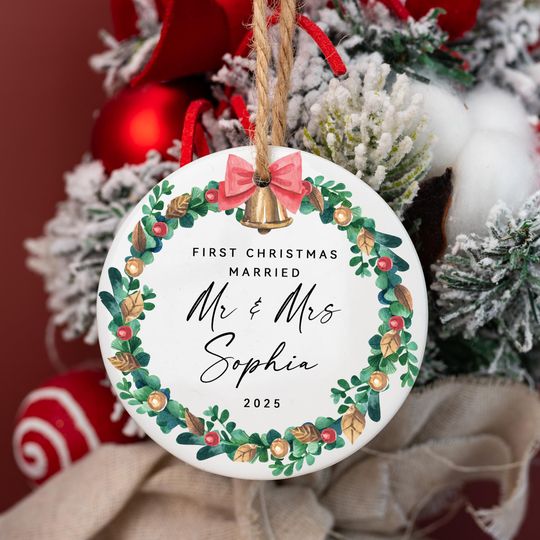 Personalized Married Ornament Gift, Ornament for Couples with Gift Box