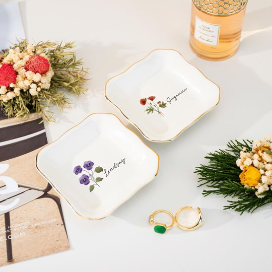 Personalized Birth Flower Ring Dish,Bridesmaid Gifts,Custom Name Trinket Dis
