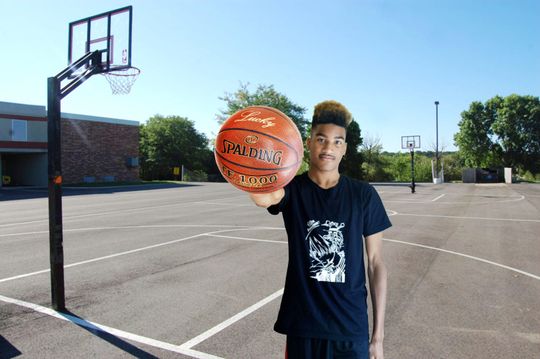 Personalized Spalding Cross Court Basketball – Gold Text