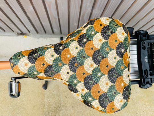 Waterproof bicycle seat cover