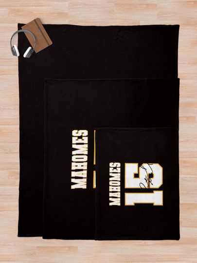 Patrick Mahomes 15 Chiefs   Throw Blanket, Gift for Fan