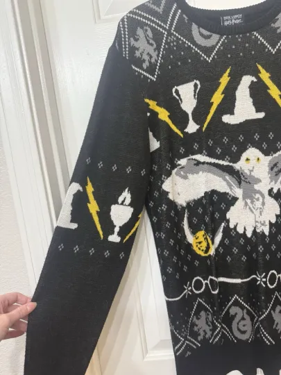 Box Lunch Harry Potter Ugly Christmas Sweater Medium