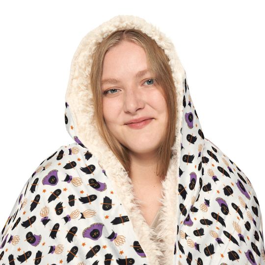 Halloween Ghost Blanket: Spooky Autumn Snuggle Throw