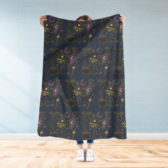 Witchy Arctic Fleece Blanket: Cozy Halloween Throw, Fall Couch Decor