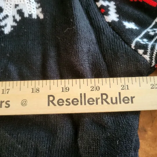 Womens Knit Ugly Christmas Sweater Size XL  Llama Alpaca Lights Festive Unisex