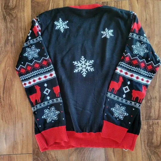 Womens Knit Ugly Christmas Sweater Size XL  Llama Alpaca Lights Festive Unisex