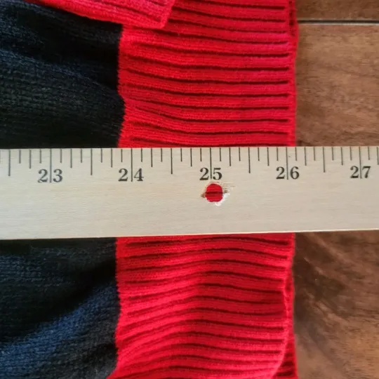 Womens Knit Ugly Christmas Sweater Size XL  Llama Alpaca Lights Festive Unisex