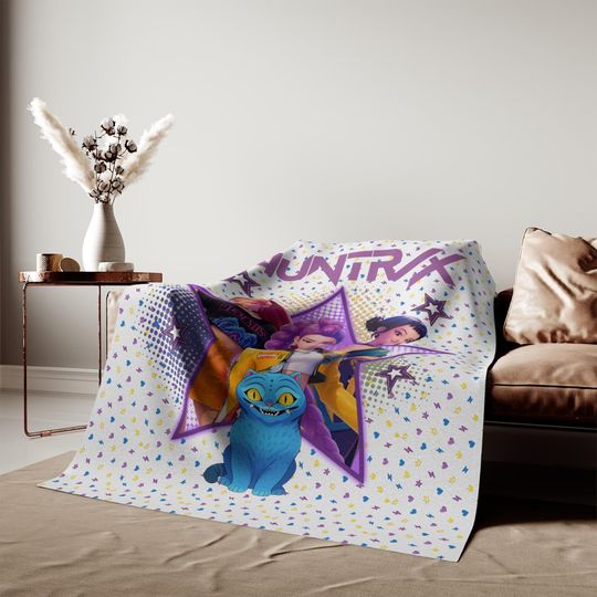 Huntrix K-Pop Demon Hunters Sweatshirt Fleece Blanket, White Anime Style Throw for Couch Bed