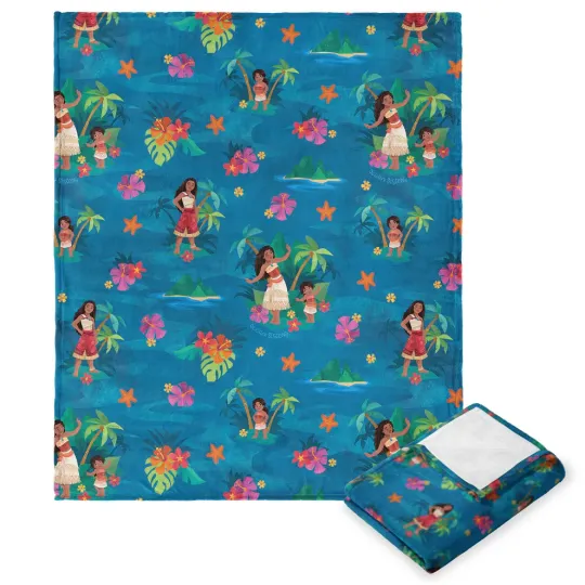 Discover Disney Moana 2 Moana Simea Pattern Cozy Fleece Blanket