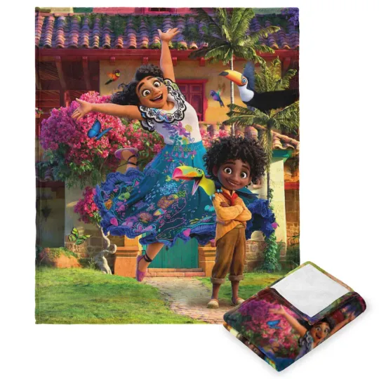 Disney Encanto Magia Della Casa Fleece Blanket