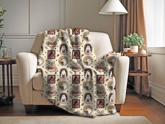 Discover Cute Ghost Halloween Blanket | Spooky Season Velveteen Blanket | Coquette Halloween Soft Blanket |  Halloween Couch Throw Blanket