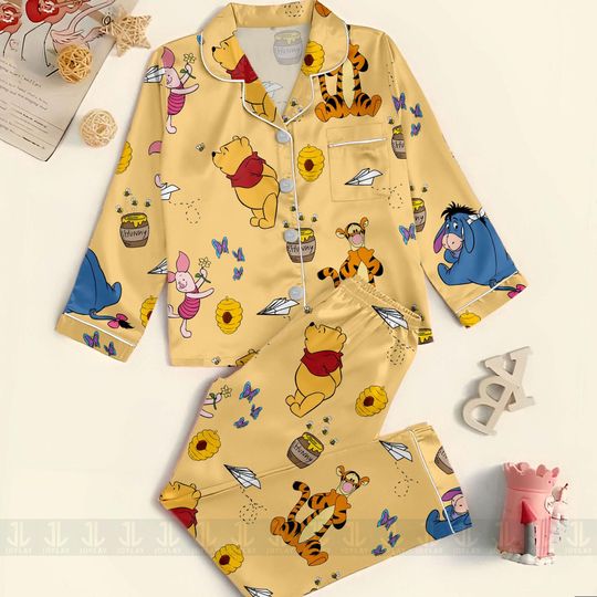 Winnie The Pooh Eeyore Hunny Pot Tigger Pigglet Pajamas Set