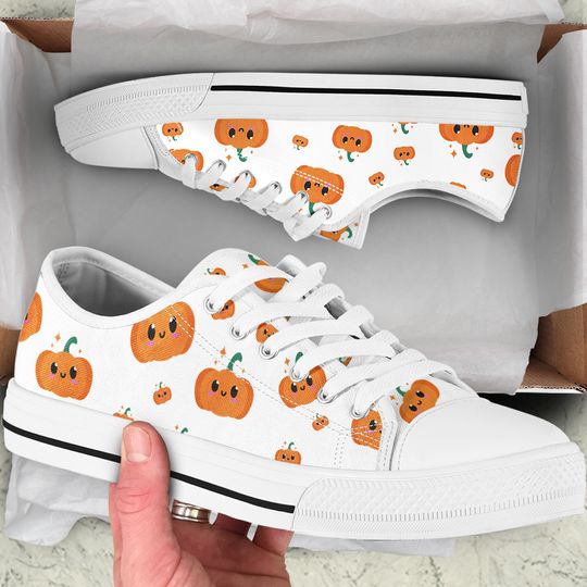 Cute pumpkins, Halloween - Women's Low Top Sneakers
