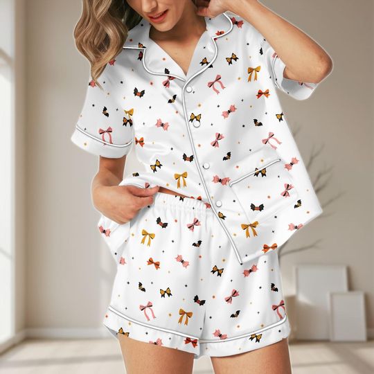 Bows Halloween Satin Pajama Set, Spooky Season Shorts Women Pajamas, Bat Pjs Set, Fall Loungewear, Kawaii Halloween Sleepwear