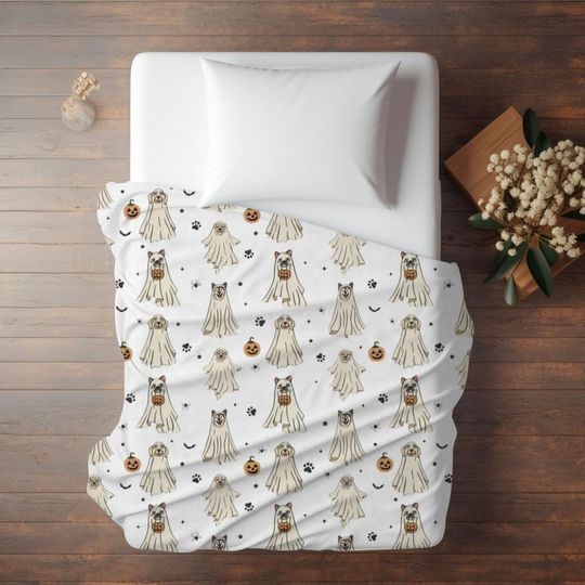 Discover Halloween Plush Dog Blanket, Retro Velveteen Microfiber Blanket gift for Dog Lover, Ghost and Dog Throw Blanket Couch