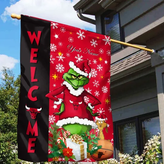 Discover Personalized Chicago Team Bulls Christmas Garden Flags Gifts For Fans