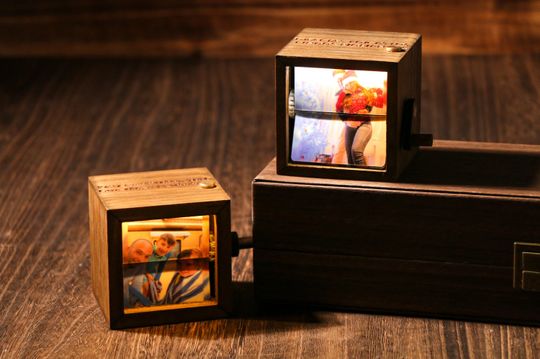Discover Personalized Photo Flipbook Animation Box,Custom wooden Photo Book with Light,Custom Crank Photobox Picture Box ,Creative Anniversary gifts.