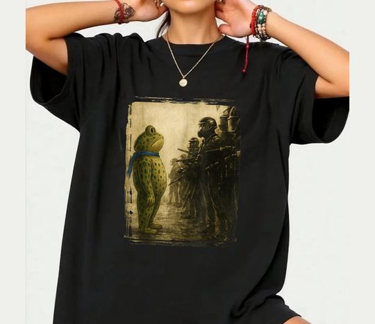 Discover Portland Frog Shirt , Funny City Art Portland Frog Protest T-Shirt ,Thought-Provoking Statement T-Shirt for Men Women ,Bold Graphic Vintage