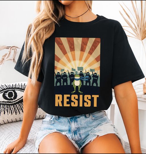 Discover Resist Portland Frog Shirt I Stand With Frog Protest Tee Anti Trump Anti Fascism Shirt For Activists Political Statement Outfit