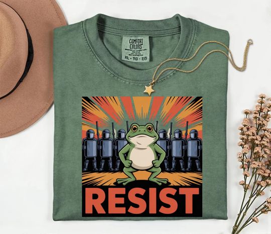 Discover Resist Frog Protest Shirt | Portland Activist Tee | Funny Political Resistance Gift | Freedom & Equality Graphic T-Shirt