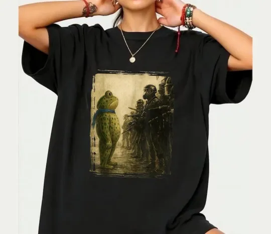 Discover Portland Frog T-Shirt, Fun City Art, Thought Provoking Statement T-Shirt, unisex