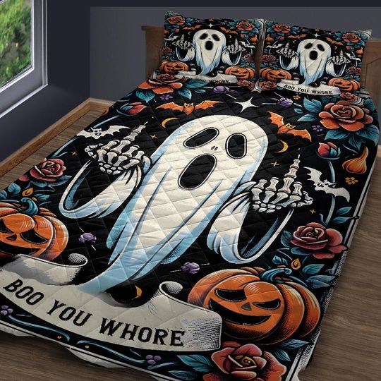 Discover Funny Ghost Halloween Quilt Bedding Set: Vintage Cottagecore Decor