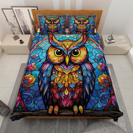 Discover Vintage Owl Quilt Bedding Set: Abstract Wildlife Design