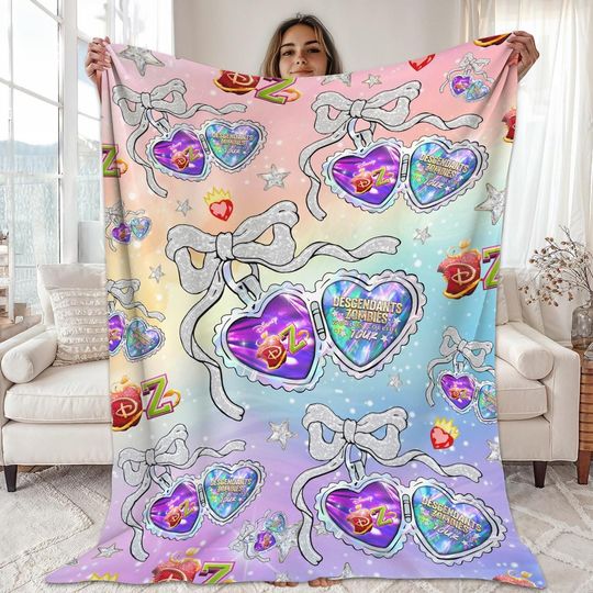 Discover Descendants Zombies World Collide Tour Blanket, The Rise Of Red Characters Blanket
