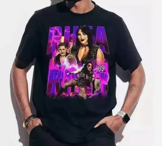 Discover Wrestling Entertainment Rhea Ripley Wrestling Pose Black T-Shirt