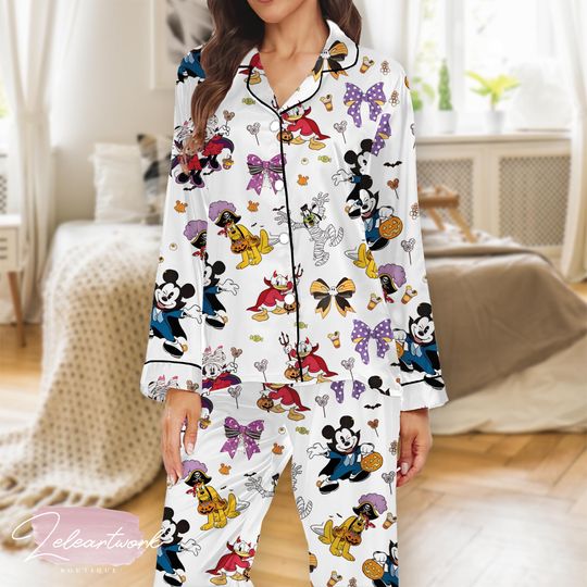 Discover Coquette Bows Cartoon Halloween Pajama Set  Cute Character-Inspired Sleepwear with Spooky Costumes & Festive Prints