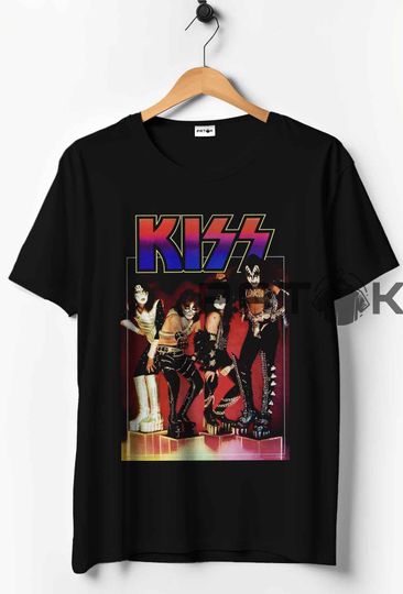 Discover Vintage Band T-Shirt: Retro Rock Music Fan Merch Shirt