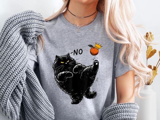 Discover No Kings in America Black Cat Shirt, No Kings Shirt, Funny Political Meme T-Shirt, Patriotic Shirt,  Social Justice Shirt