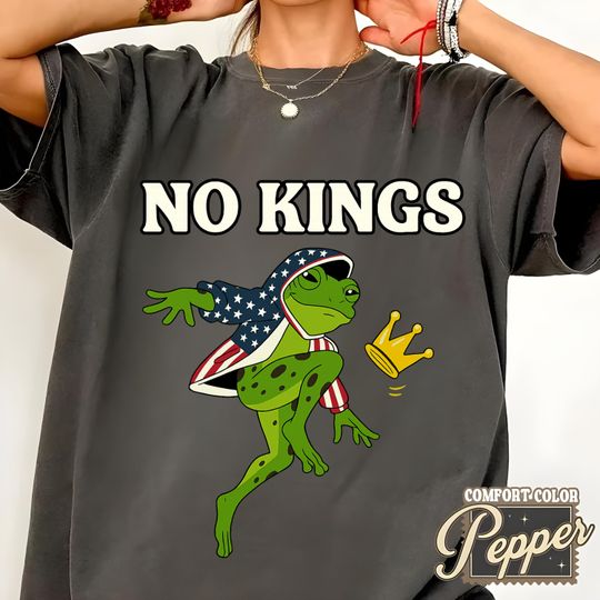 Discover Portland Frog Protester | Resist Animals | Vintage Protest Illustration | Retro Penguin Frog Bear Graphic