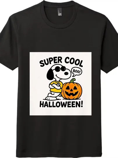 Discover Snoopy Halloween Trendy Unisex T - shirt, Short - Sleeved in Black and White