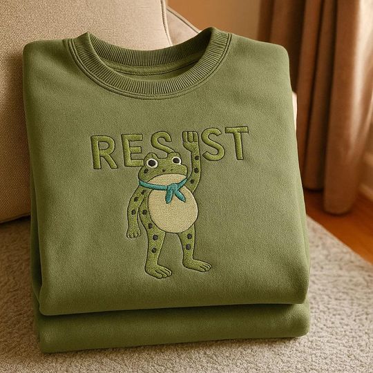 Discover Embroidered Resist Frog Sweatshirt, Portland Frog Protest Sweatshirt, Retro Green Crewneck, Statement Embroidery, Cozy Political Gift