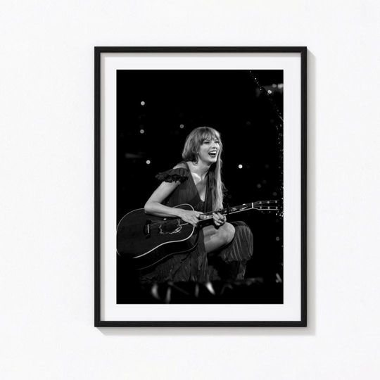 Discover Taylorr Swifts Guitar Concert Poster  Black and White Acoustic Performance Wall Art, Iconic Music Moment Print for Fans and Collectors