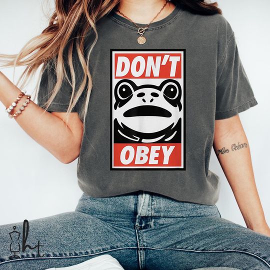 Discover Portland Frog Dont Obey Graphic T-Shirt for Men Women, Funny Rebellious Streetwear Tee, Anti-Establishment Meme Frog Shirt Gift