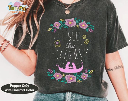 Discover Retro 90s Tangled I See The Light Tee, Crop Top, Disney Princess Collection, Perfect for Magic Kingdom Fans, Stitched Style Design, Birthday
