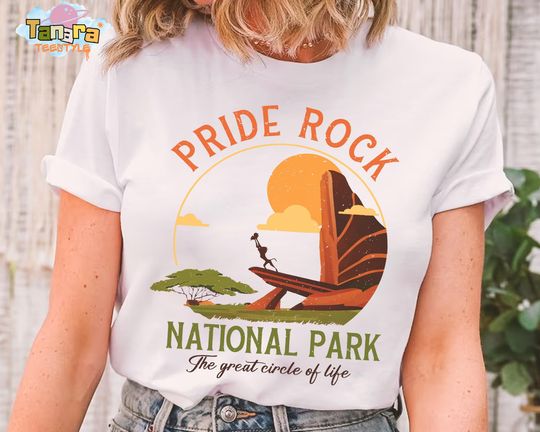 Discover Retro 90s The Lion King Pride Rock Simba Rafiki T-Shirt, Crop Top, Walt Disney World Magic Kingdom Disneyland Family Vacation Gift, Classic