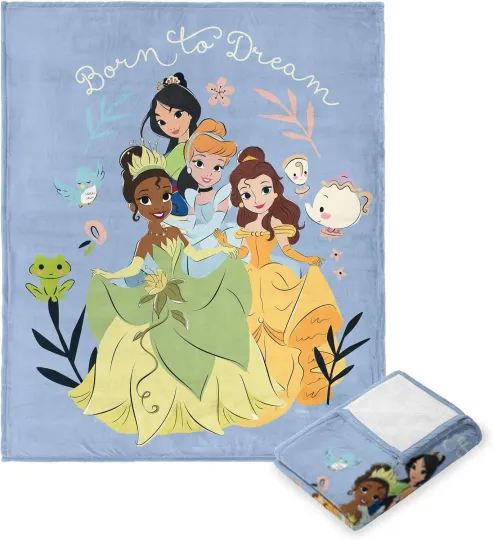 Discover Disney Princess Born To Dreamer Cozy Fleece Blanket