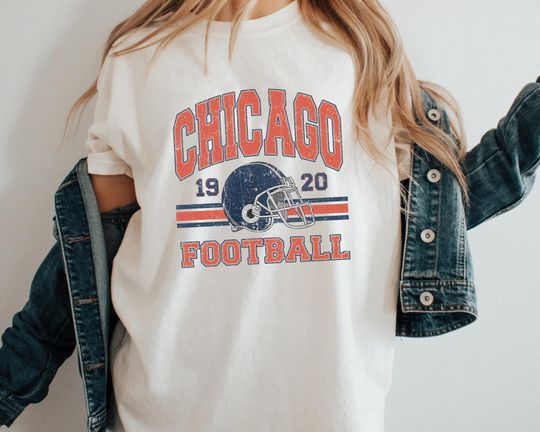 Discover Chicago Football 1920 T-Shirt: Vintage Style Chicago Sweatshirts