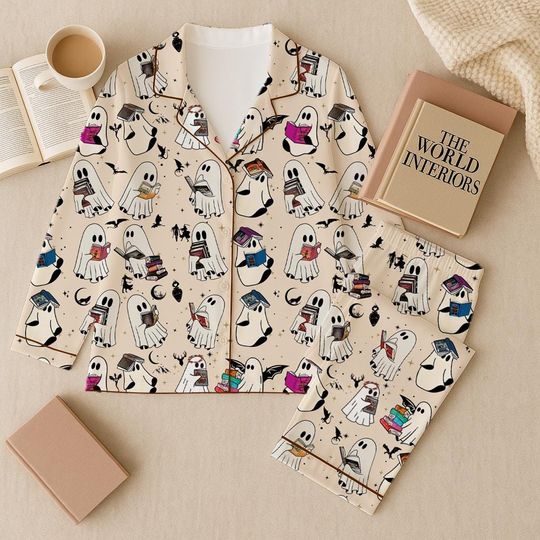 Retro Ghost Book Fantasy Pajama Set, Halloween Dark Romance Sleepwear