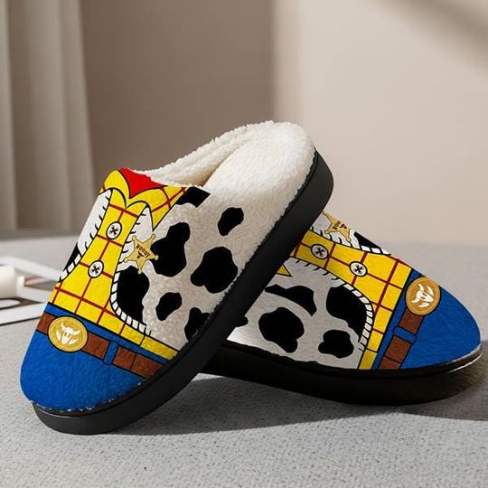 Discover Toy Story Woody Fluffy Slipper, Disneyland Toy Story Woody Movie Cozy Slipper, Disneyworld Woody Lovers Comfortable House Shoes