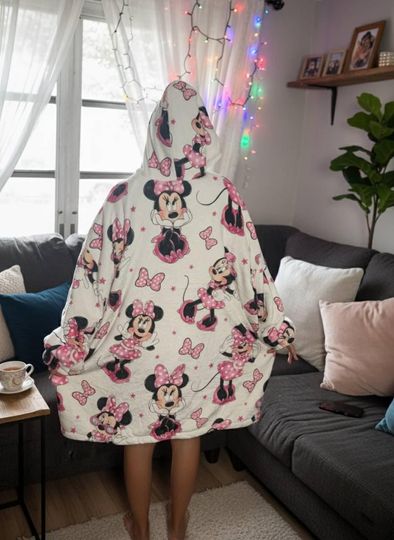 Discover Minnie Mouse Disney Anime Oversized Sherpa Wearable Blanket Hoodie