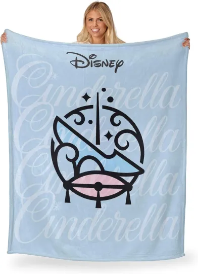 Discover Iconic Cinde Disney Princess DisneyFriends Fleece Blanket