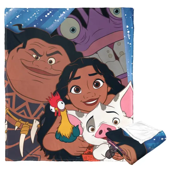 Discover Disney D100 Moana Group Fleece Blanket