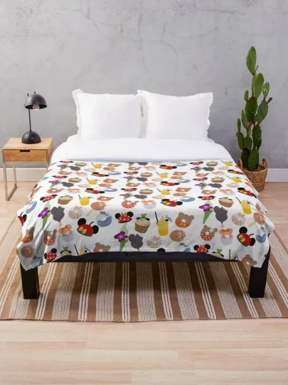 Discover Disney Mickey Mouse A Magical Snack Cozy Fleece Blanket